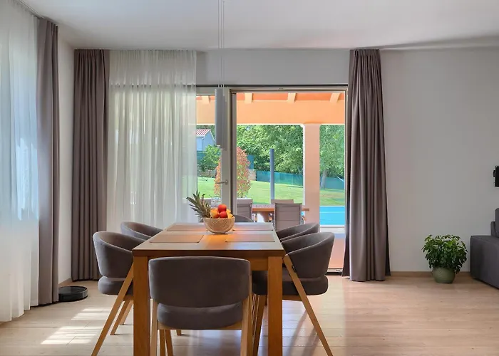 Nona Nina *